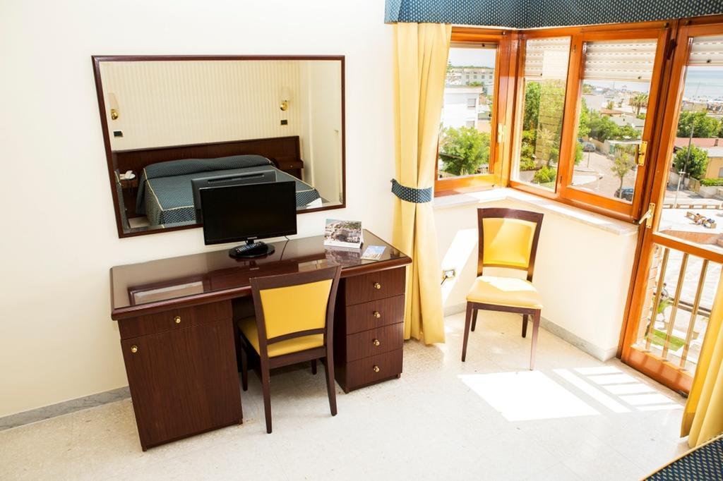 Hotel Sacco Bernalda Pokoj fotografie